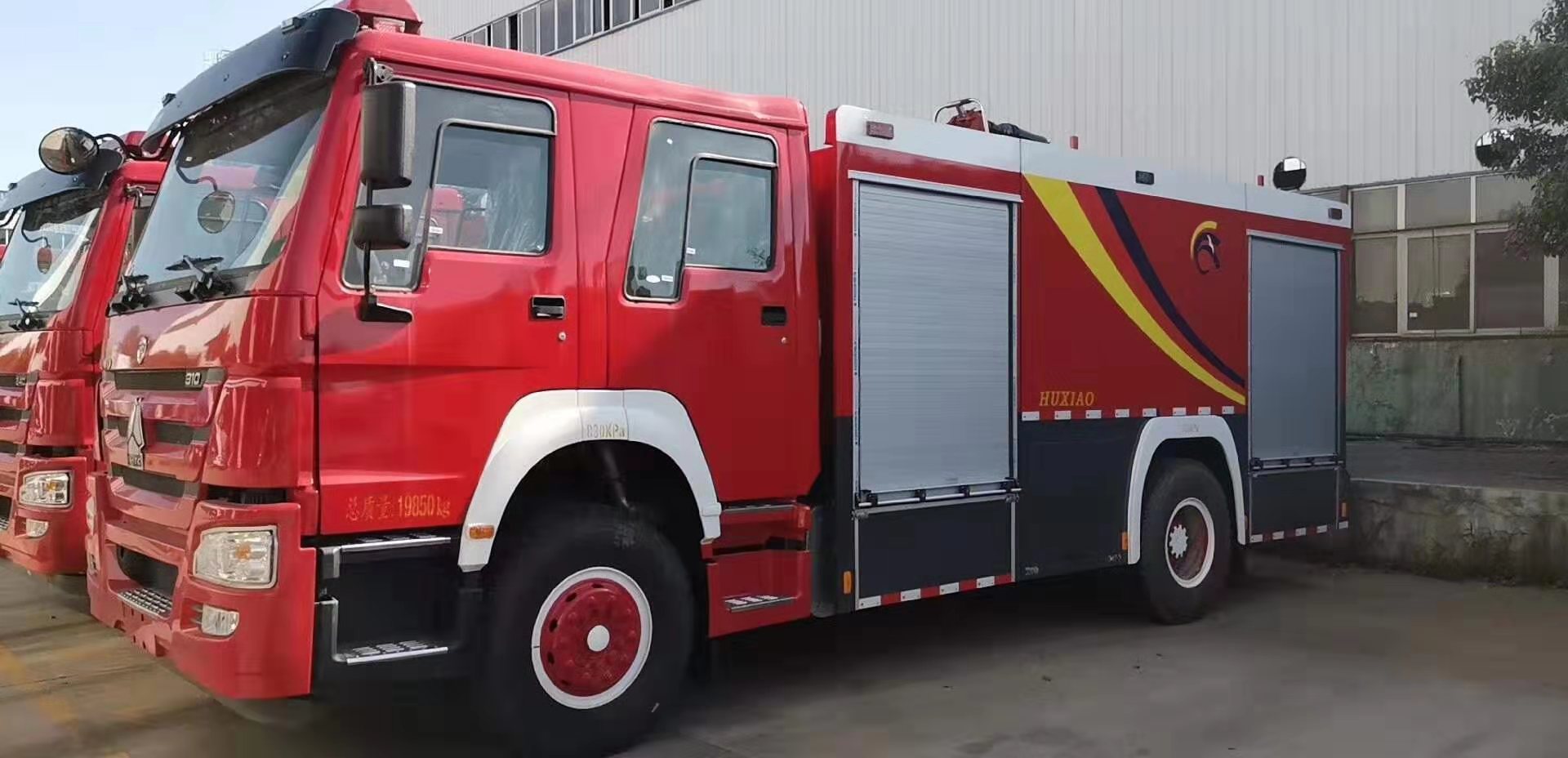 內蒙發電采購重汽單橋8噸泡沫消防車已經順